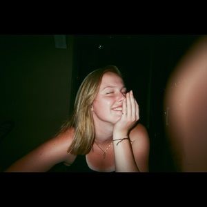 Meet your Posher, Hannah